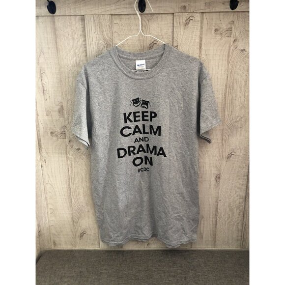 Gildan Gray Adult Medium T Shirt Keep Calm And Drama On Theatre Stage Casual - Picture 2 of 8